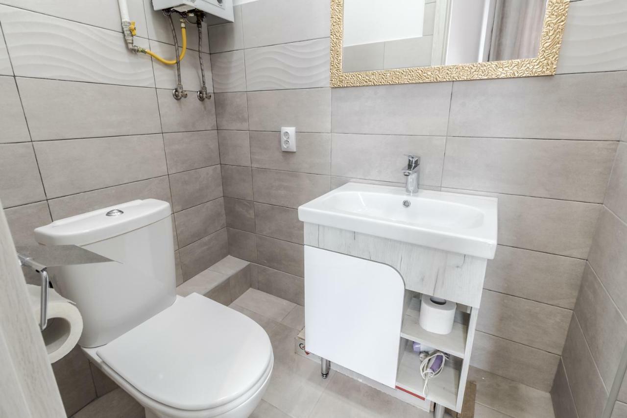 Midwheel Apartment 9 Leopoli Esterno foto