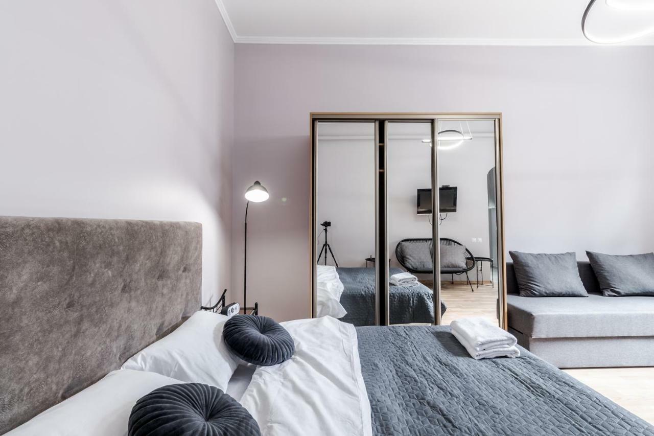 Midwheel Apartment 9 Leopoli Esterno foto