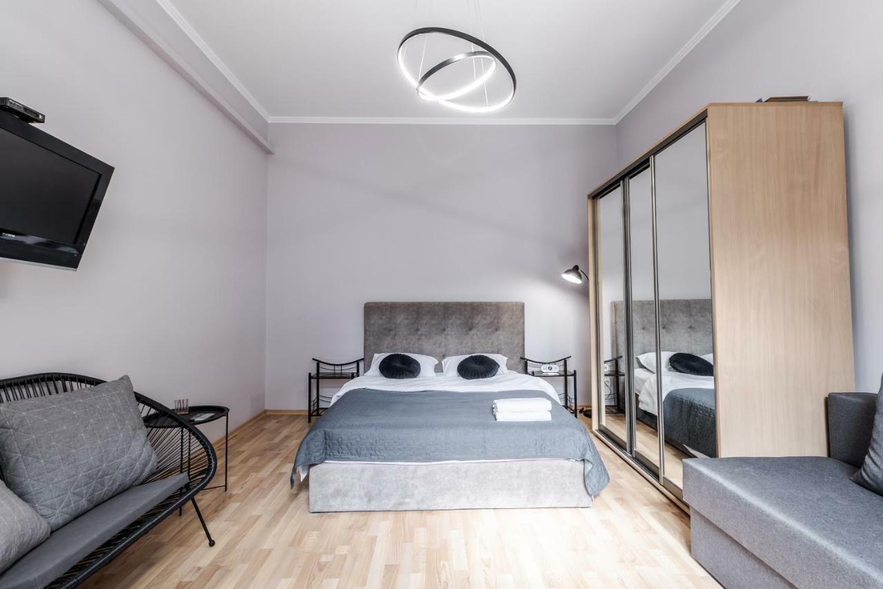 Midwheel Apartment 9 Leopoli Esterno foto